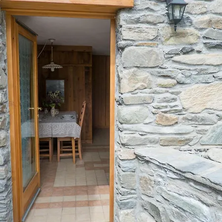 Case Gran Paradiso Notre Dame Apartment